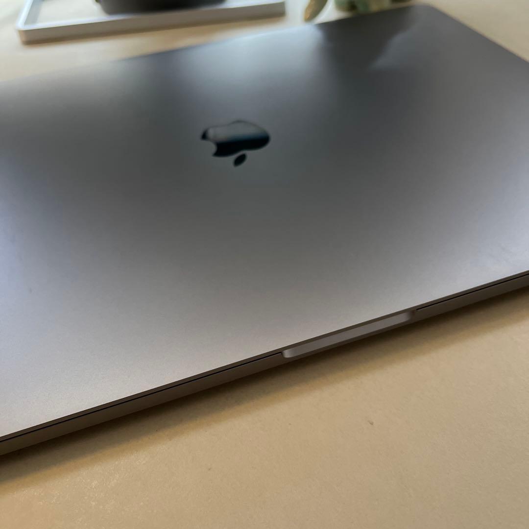 MacBook Pro 16インチ 本体