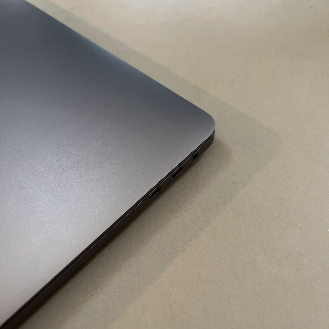 MacBook Pro 16インチ 本体