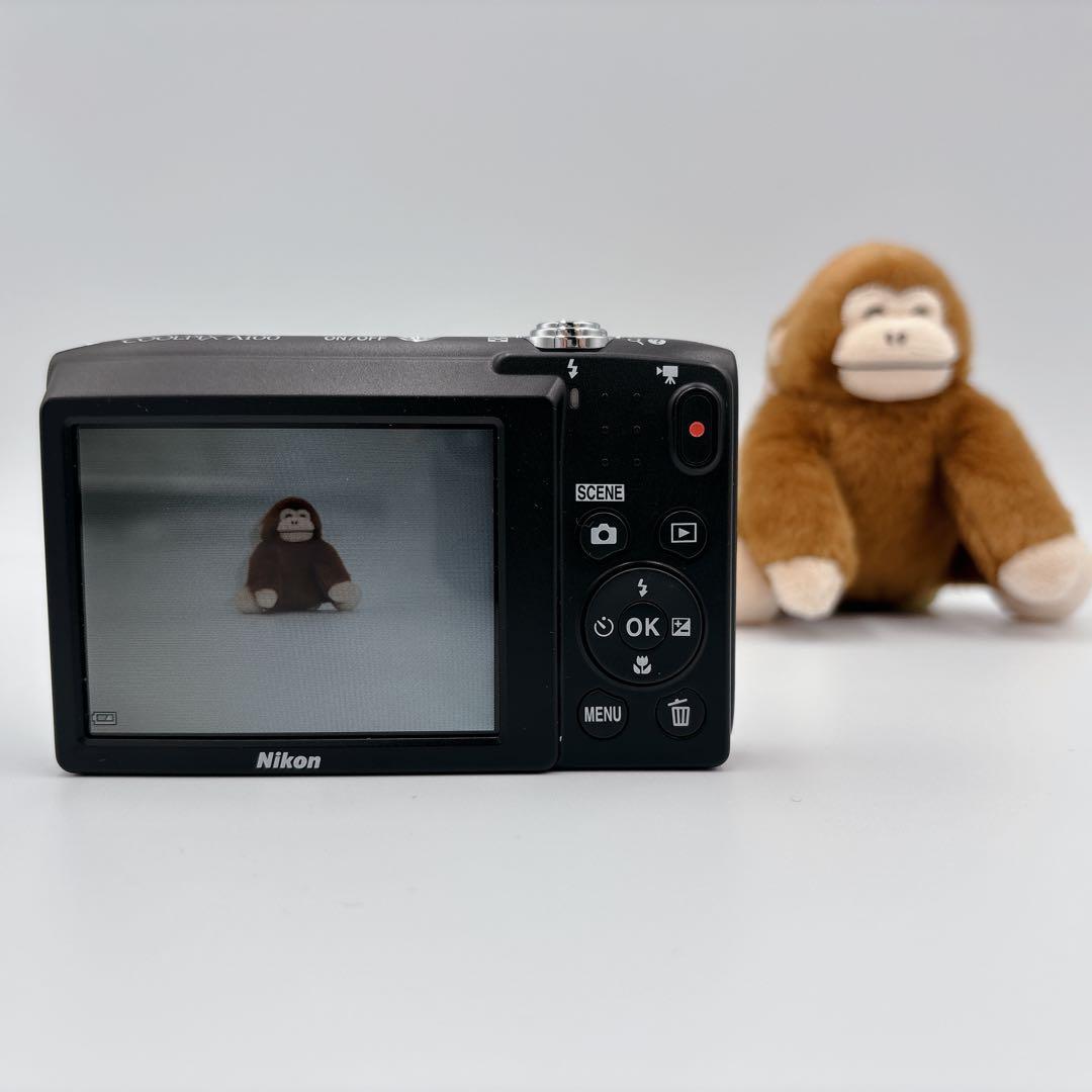 【美品】Nikon COOLPIX A100 デジカメ　シルバー　コンデジ