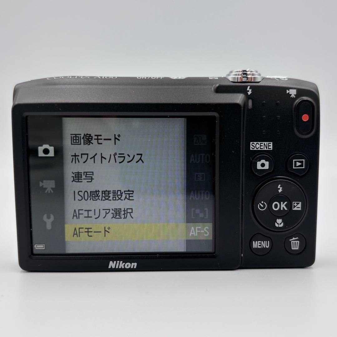 【美品】Nikon COOLPIX A100 デジカメ　シルバー　コンデジ
