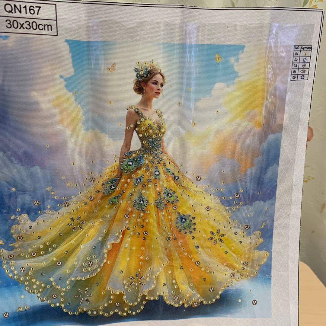 ★専用★ダイヤモンドアート　特殊ビーズ イエロードレスレディー