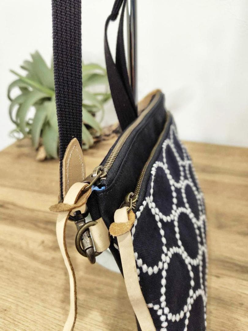 【専用】/2025タンバリンネイビー×白/マチ付きサコッシュショルダー