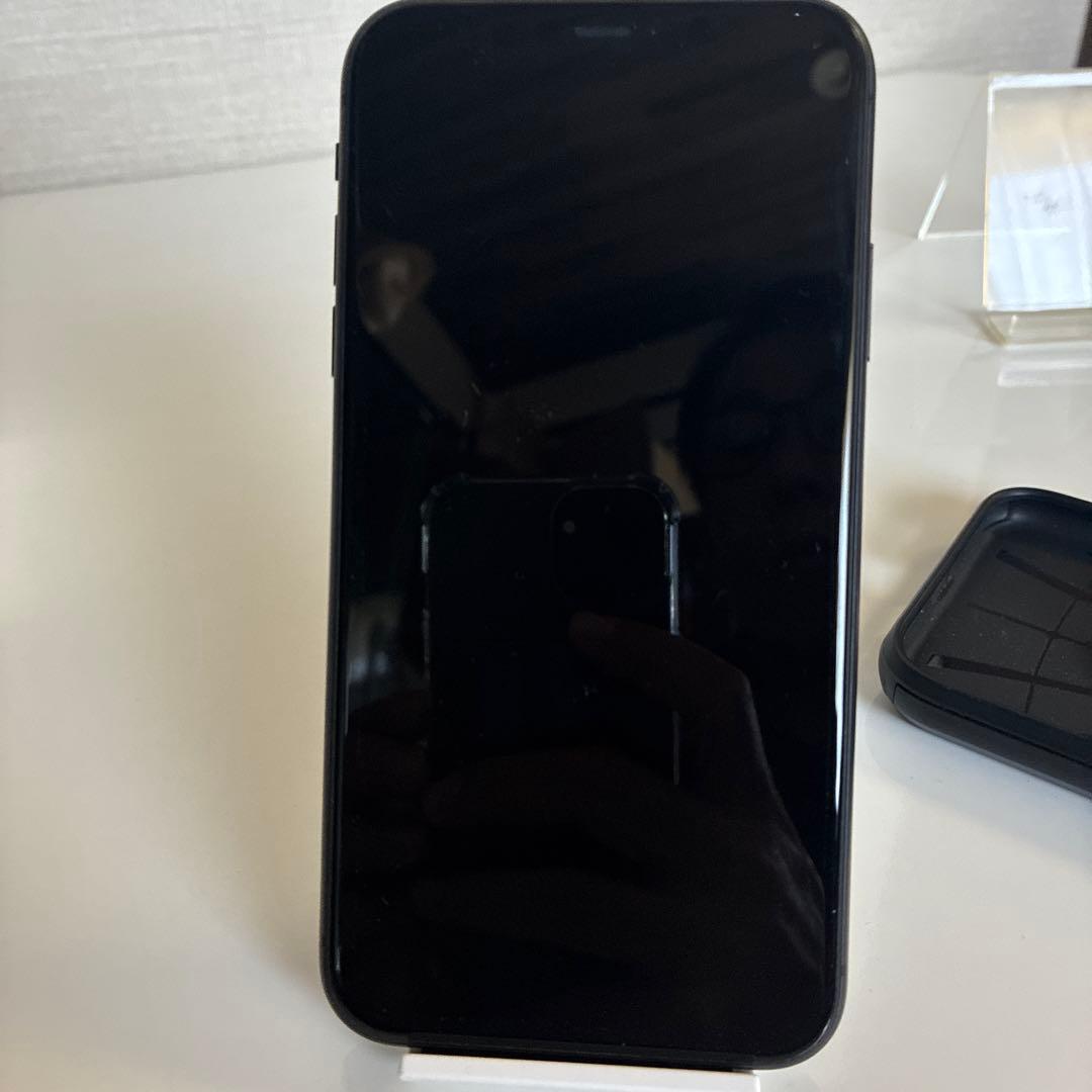 Apple iPhone 11 (ブラック64GB【訳あり】