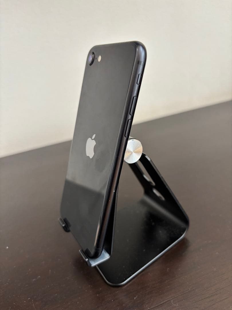 Apple iPhone SE 第2世代　ブラック　本体のみ