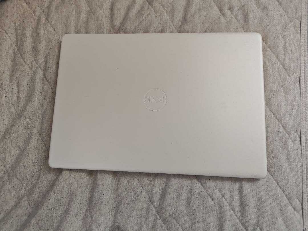 Dell Inspiron 3501 訳あり