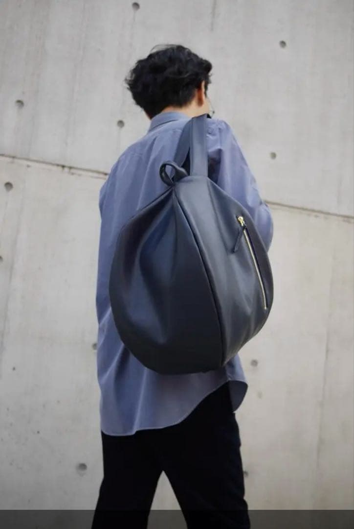 【未使用品】モリノガッコウ コロンとリュックL 上質puレザー　ネイビー