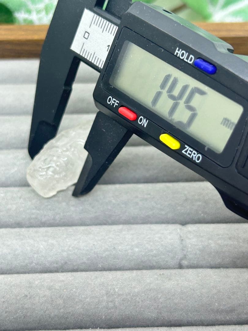 天然石水晶パーツ　ドラゴン天珠　No.2502