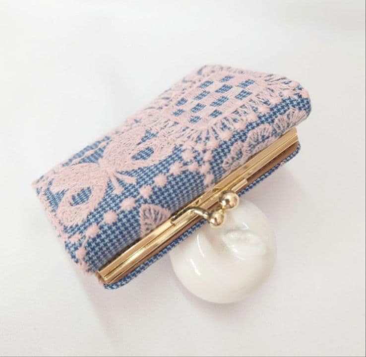 【現品販売】 foresttile ブルー がま口三つ折り財布 ミナペルホネン