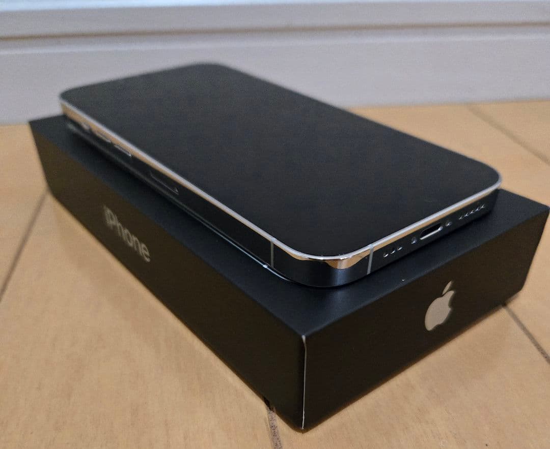 iPhone 13 Pro ホワイト 1TB 国内版（simフリー）