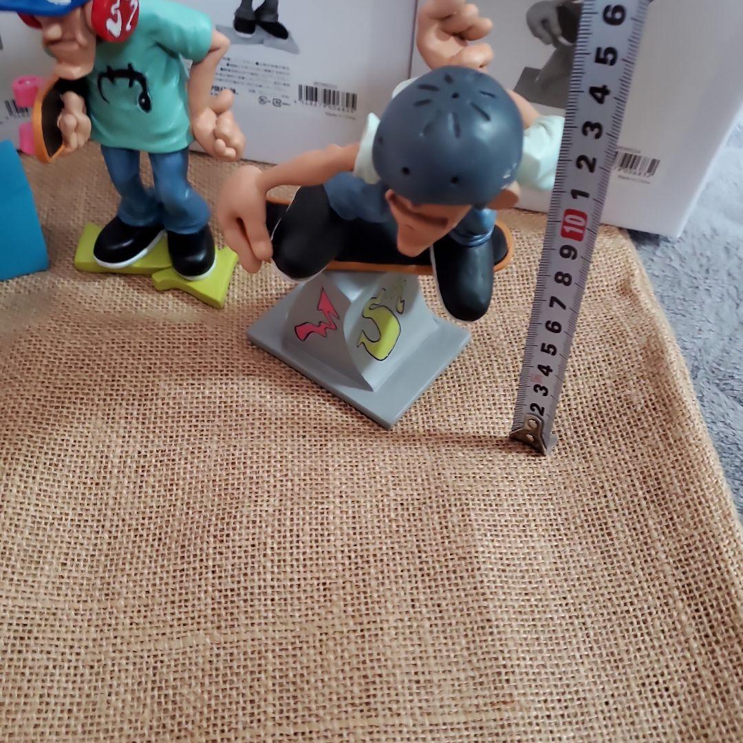 スケーターズスタチュー 　フィギュア 　スケボー