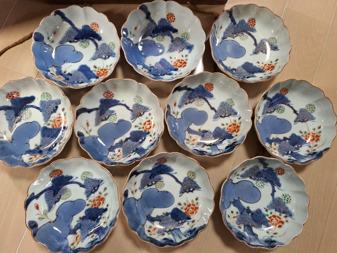 古伊万里　成化年製　皿10枚　木箱付き