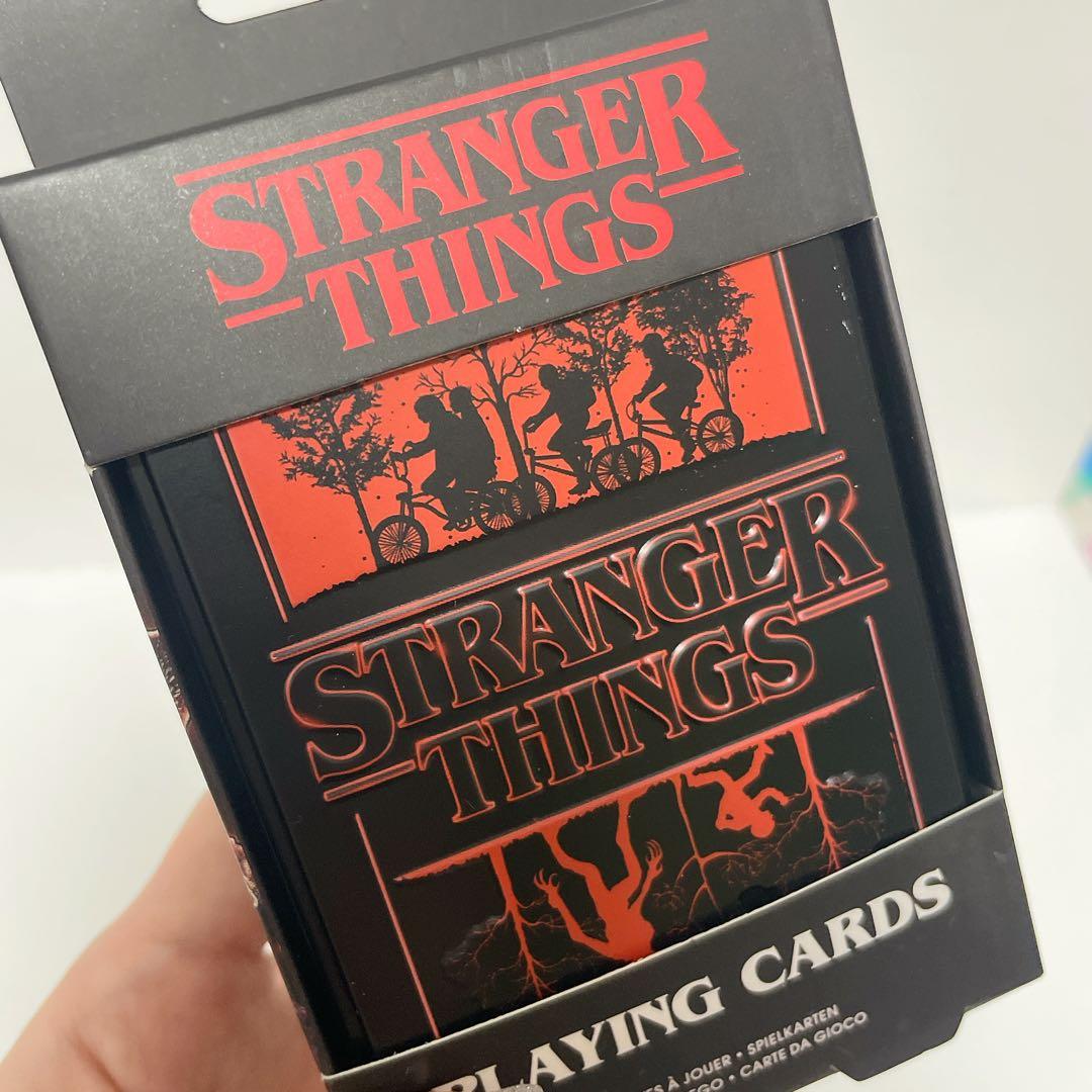 イギリス輸入　ストレンジャーシングス　トランプ
