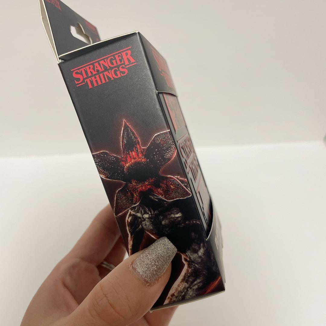 イギリス輸入　ストレンジャーシングス　トランプ