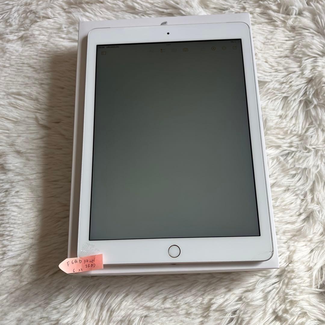【早い者勝ち】iPad 第６世代 32GB SIMフリー 【すぐ発送】【付属品】