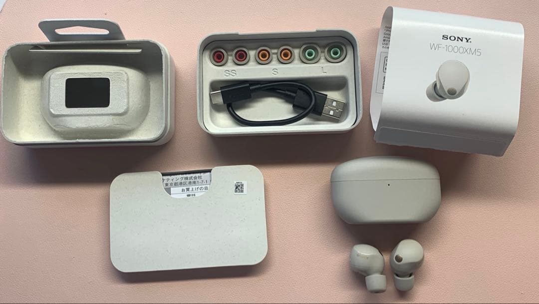正規品　美品　未使用に近い　WF-1000XM5 SONY プラチナシルバー