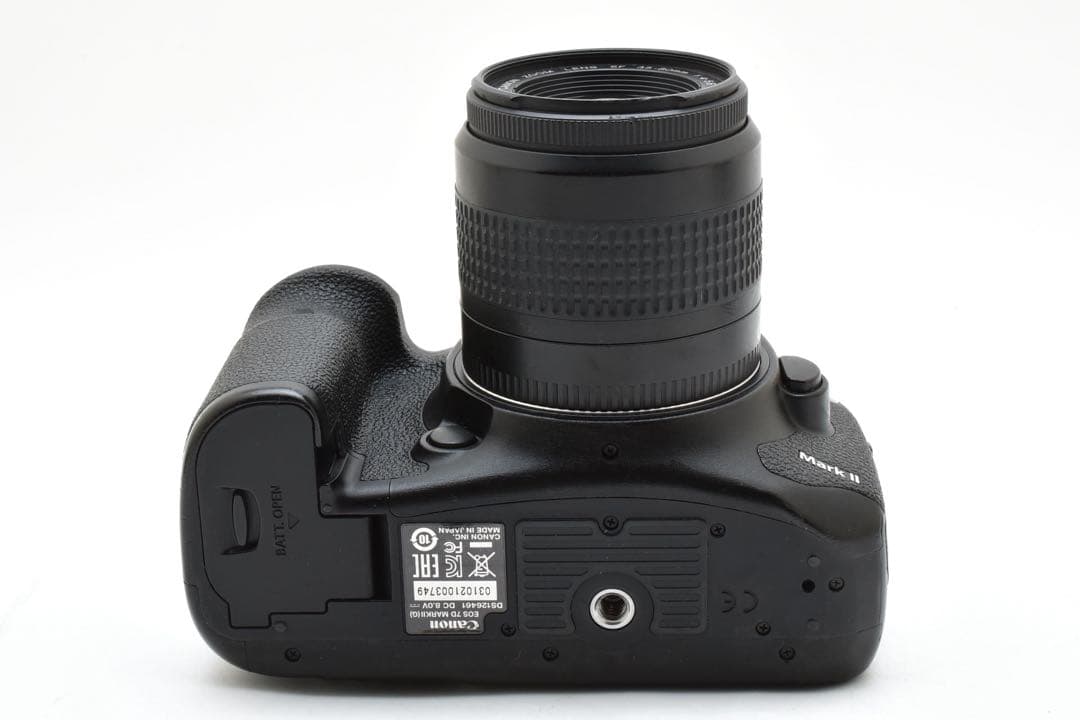 Canon EOS 7D Mark II ボディ ＋ EF-S 18-55mm