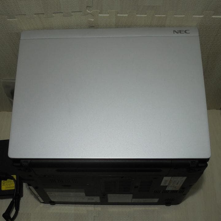 Win11 小型ノート　NEC 12型液晶／core i7／SSD／8GB／動作