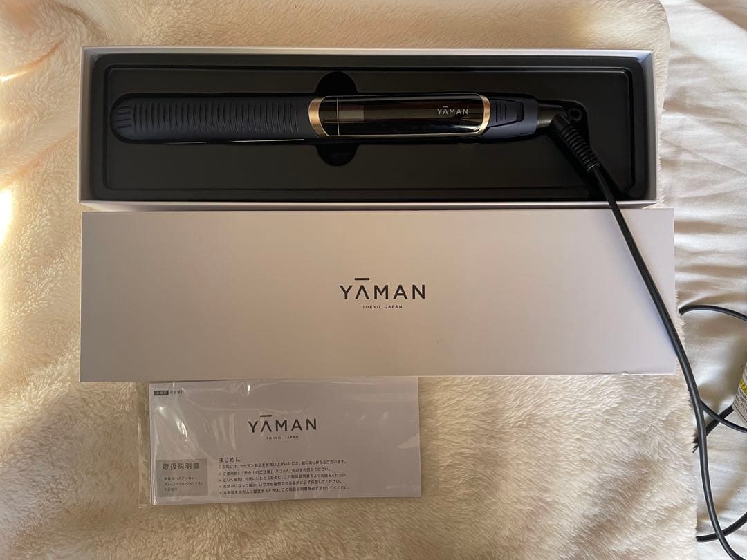 A-5 【新品•箱あり】YAMAN スムースアイロンフォトイオンプラス　ネイビー