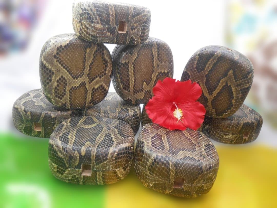 現品販売(送料無料)13.980円　沖縄三線専用　蛇皮強化胴10個からお一つ選択