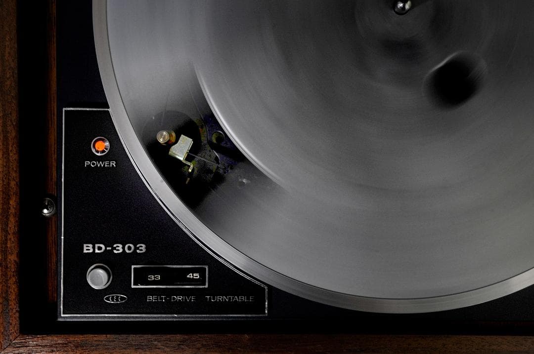 ★CEC BL-303 レコードプレーヤー専門メーカーがつくる本格がある♪