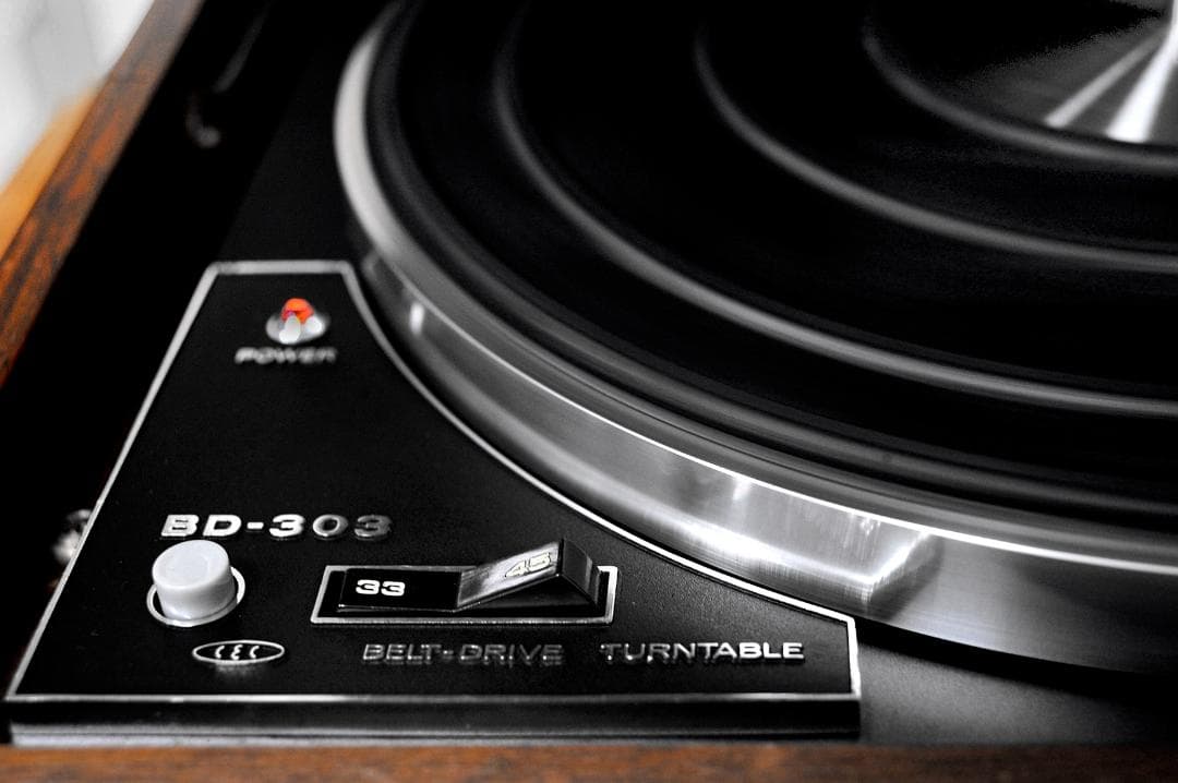 ★CEC BL-303 レコードプレーヤー専門メーカーがつくる本格がある♪