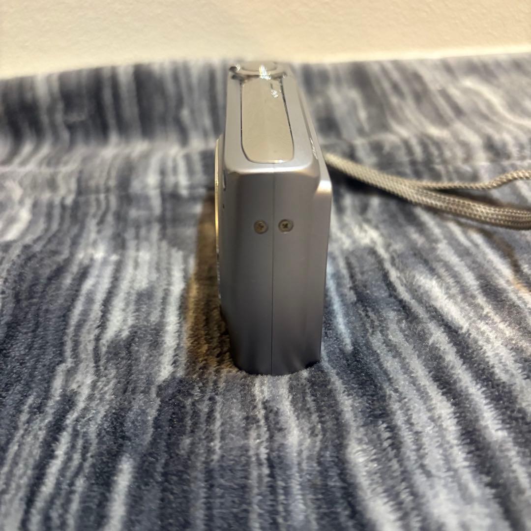 【美品】CASIO EXILIM EX-Z200 コンパクトデジタルカメラ