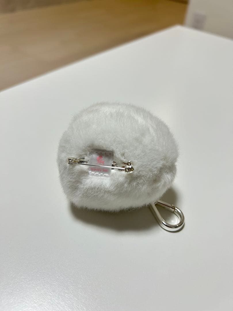 Sky 星を紡ぐ子どもたち 兎ぬいぐるみバッジ