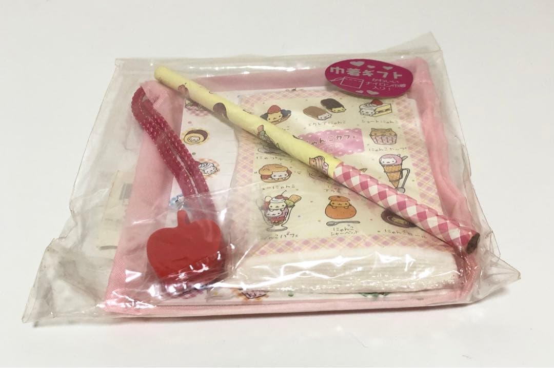 にゃんこカフェ　巾着ギフト　プチタオルギフト　にゃんにゃんにゃんこ　当時物