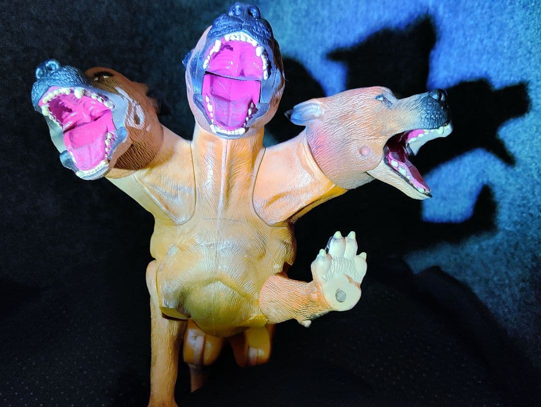 映画ハリー・ポッター【フラッフィー】アクションフィギュア!!