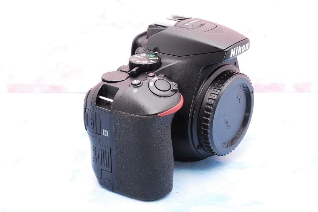 Nikon D5600✨一眼レフカメラ✨望遠レンズ付✨スマホ転送✨入学式