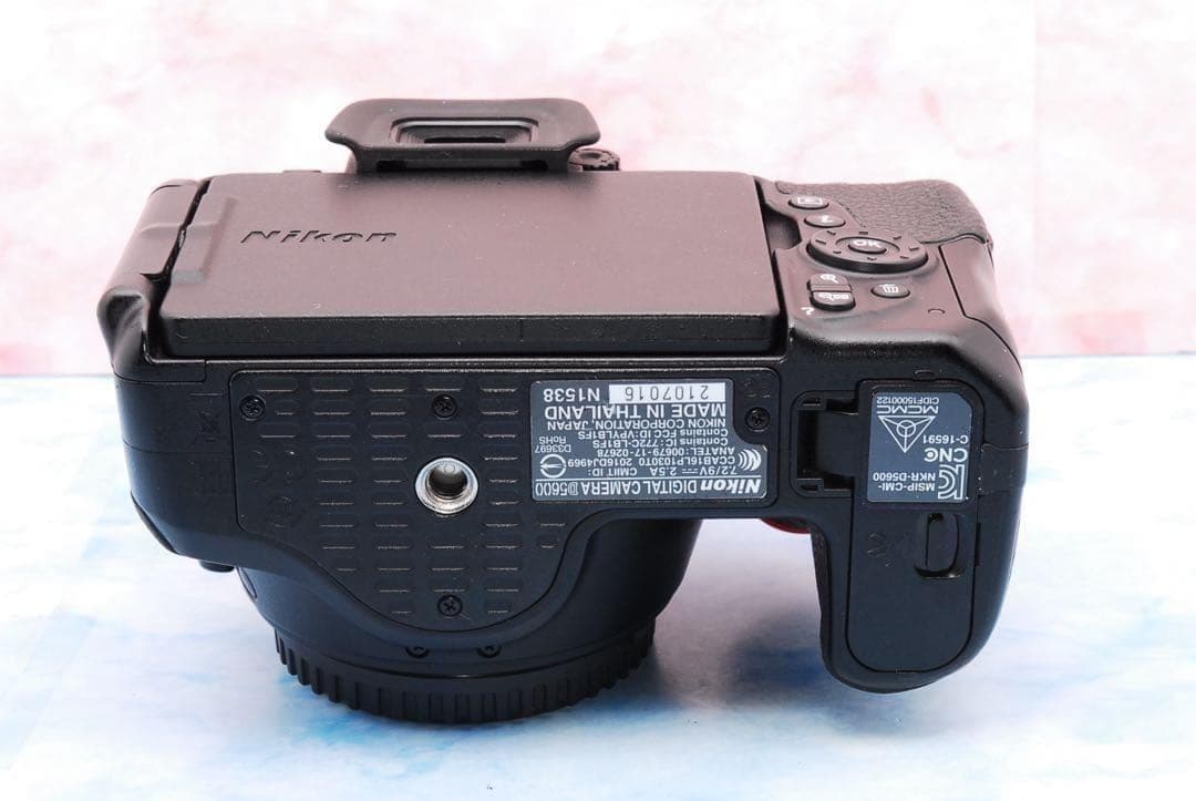Nikon D5600✨一眼レフカメラ✨望遠レンズ付✨スマホ転送✨入学式