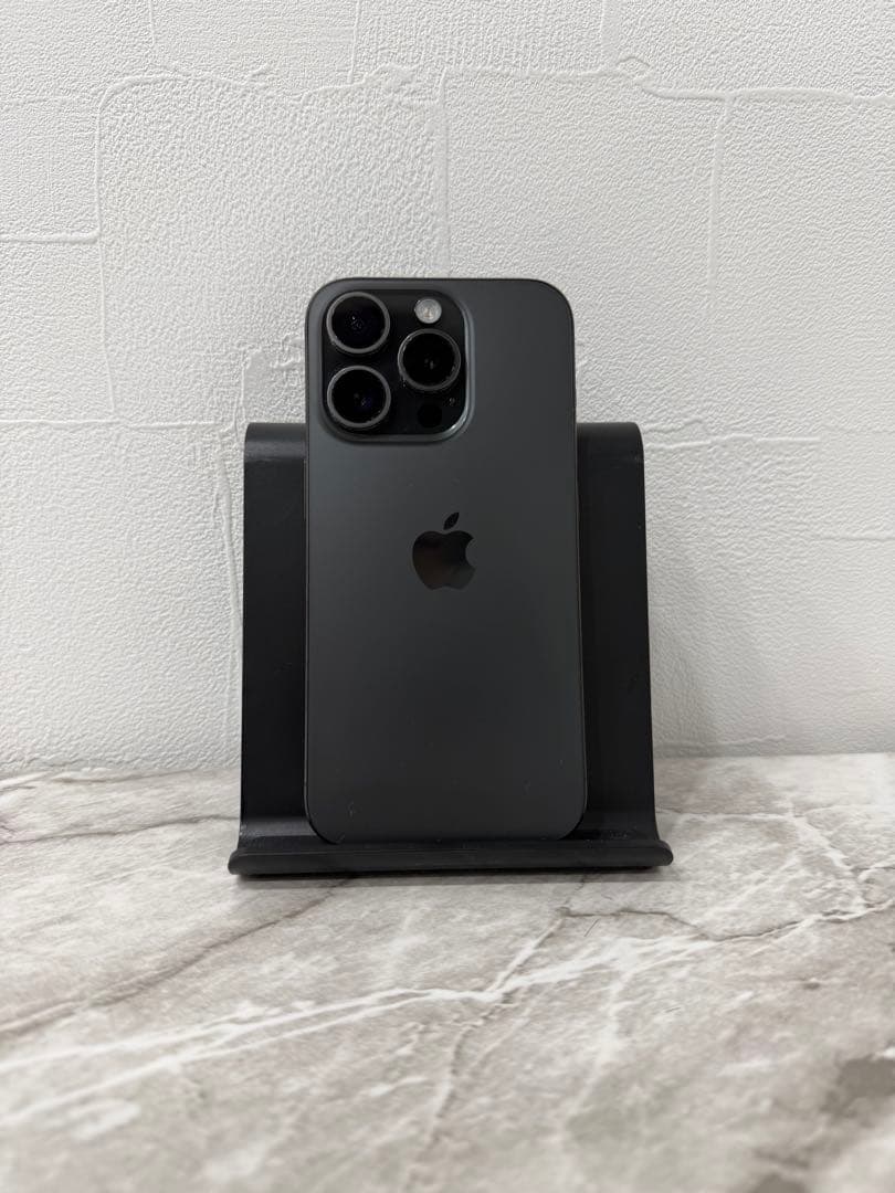 iPhone 15 Pro 1TB／ブラックチタニウム／バッテリー85%