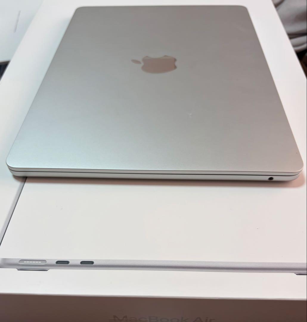 Apple MacBook Air (M2,2022) メモリ16GB