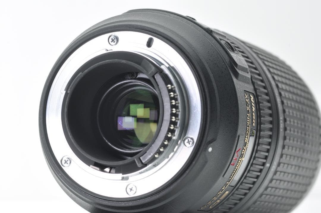 ニコン Nikon AF-S 70-300mm F/4.5-5.6G ED VR