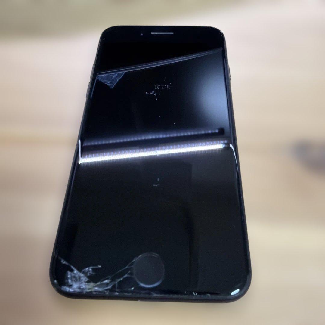 iPhone7 128GB ジェットブラック　MNCK2J/A バッテリー77%