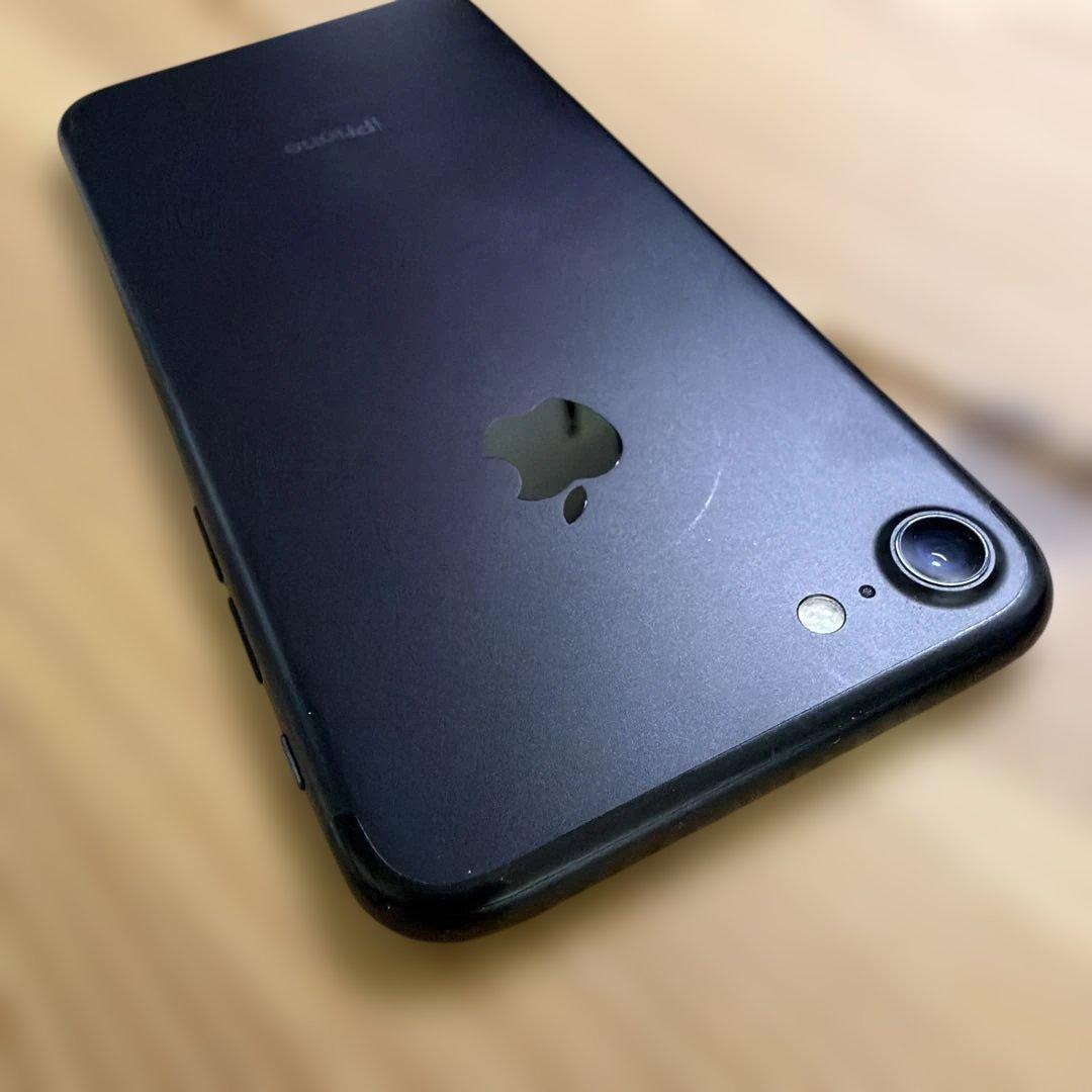 iPhone7 128GB ジェットブラック　MNCK2J/A バッテリー77%