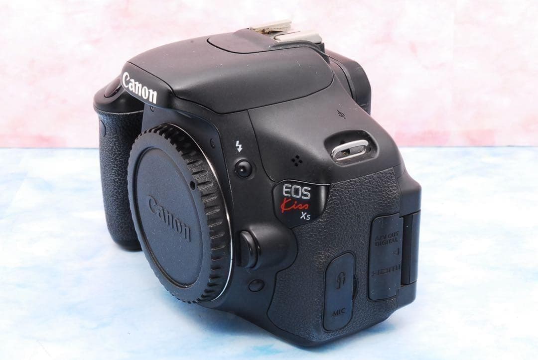 ★キャノン Kiss X5★初心者向け★手ぶれ補正レンズ付★一眼レフカメラ