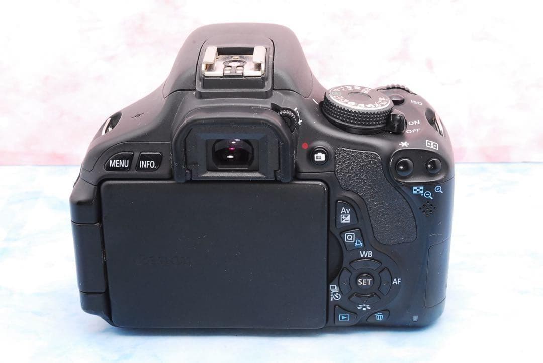 ★キャノン Kiss X5★初心者向け★手ぶれ補正レンズ付★一眼レフカメラ