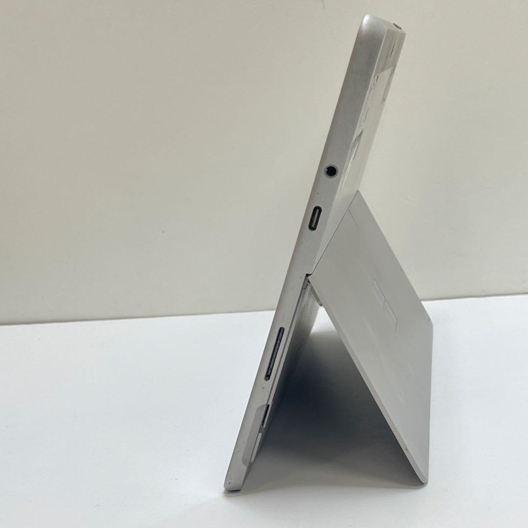 #567 Microsoft Surface Goモデル1824 Pentium