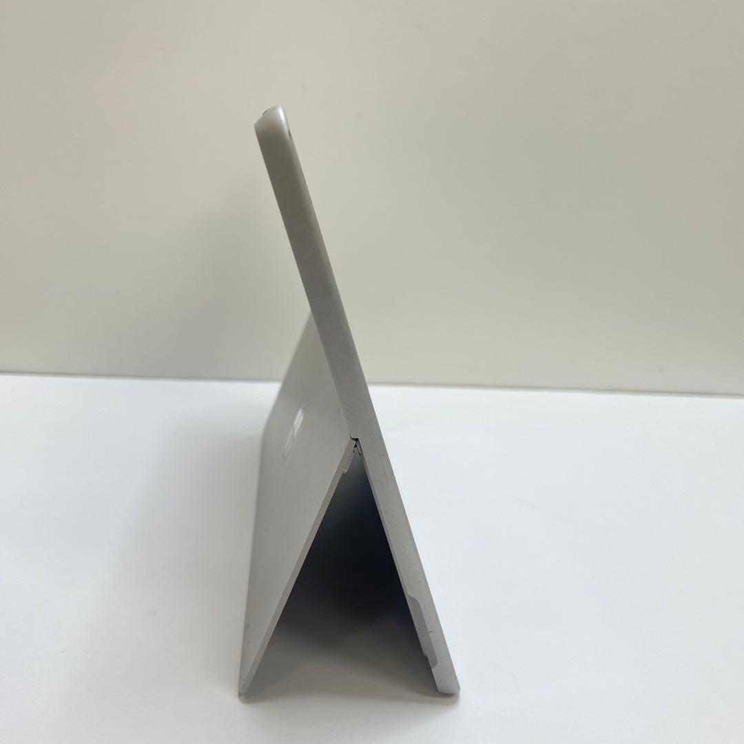 #567 Microsoft Surface Goモデル1824 Pentium