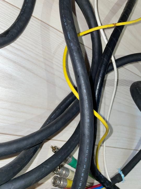 ベルデン製映像ケーブル　BNC-RCA+BNC 6m