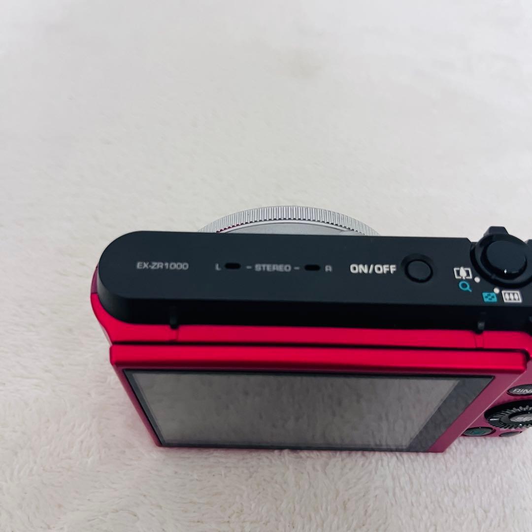 デジカメ　CASIO EXILIM EX-ZR1000 レッド