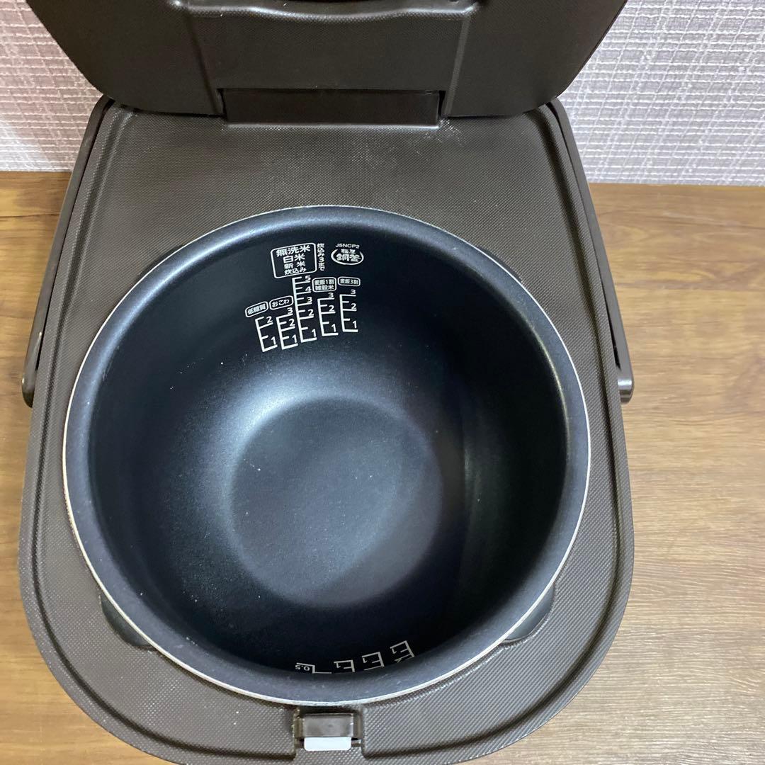 美品　炊飯器　アイリスオーヤマ　5.5号炊き