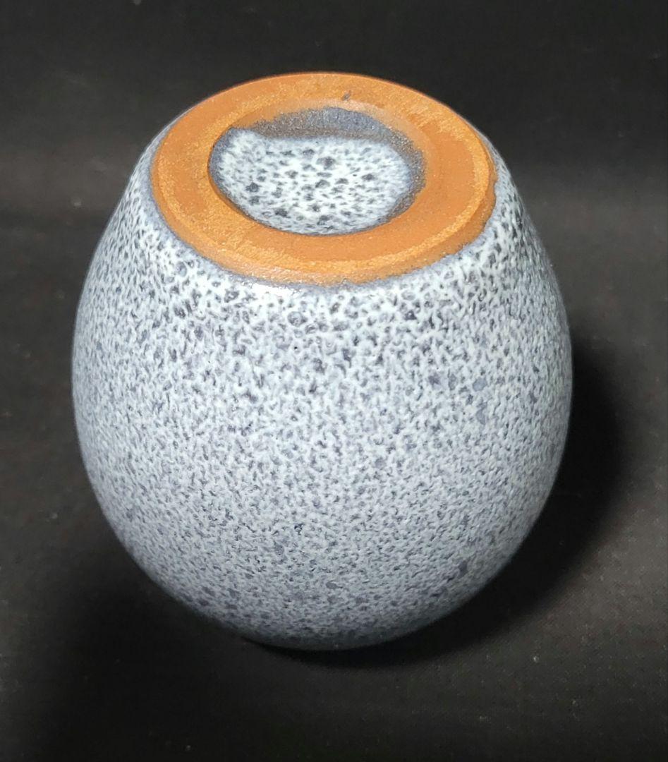 ミニ陶器　小さな花瓶？　フラワーベース？　ドイツ？　西欧　淡いブルー