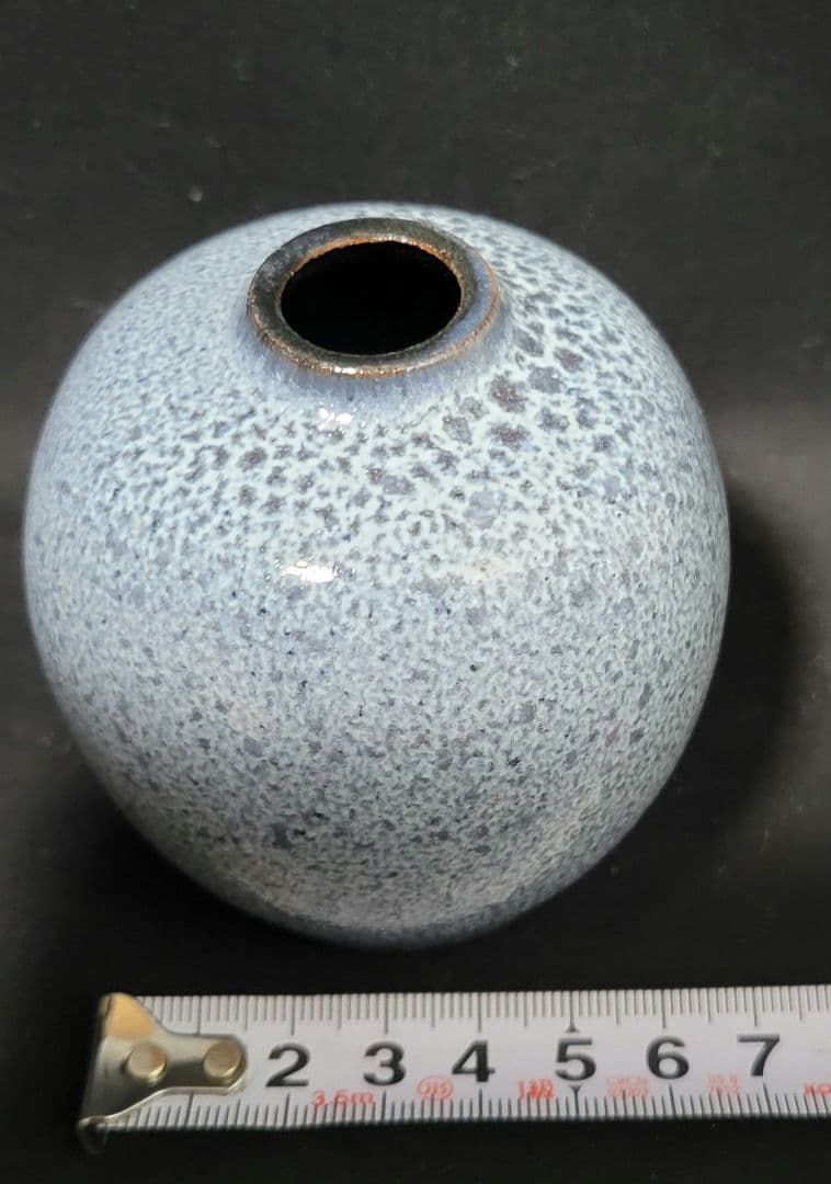 ミニ陶器　小さな花瓶？　フラワーベース？　ドイツ？　西欧　淡いブルー