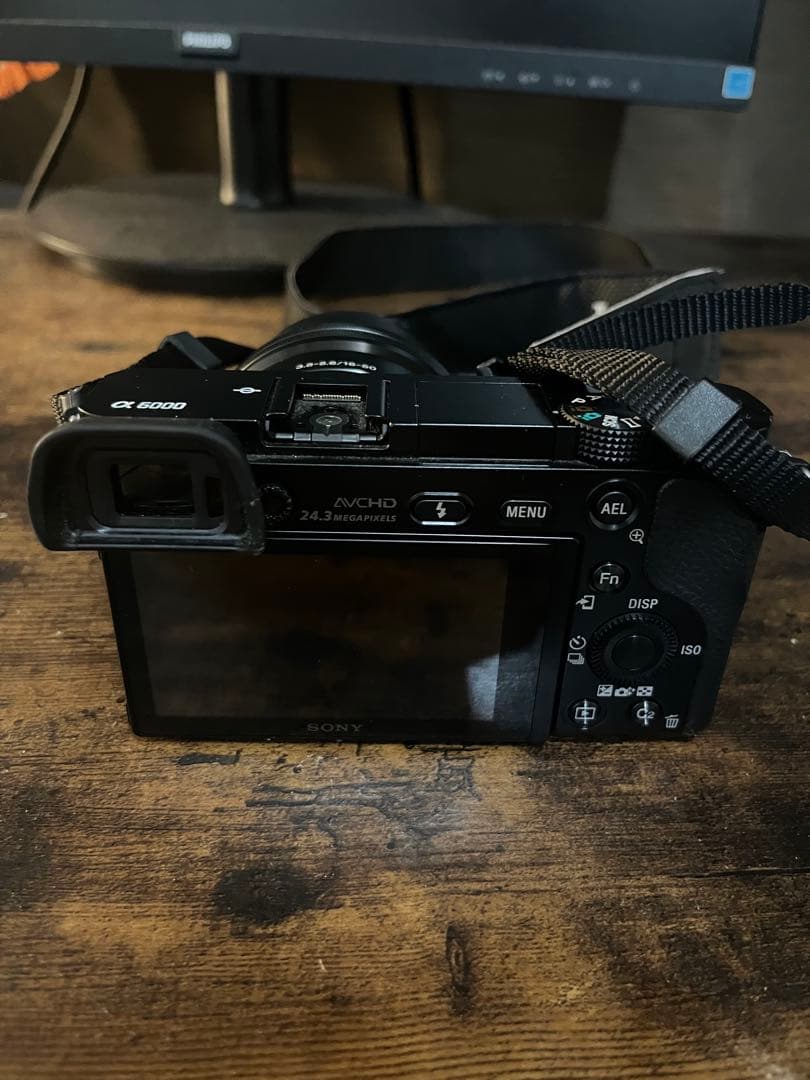 SONY α ミラーレス一眼 E 16-50mm