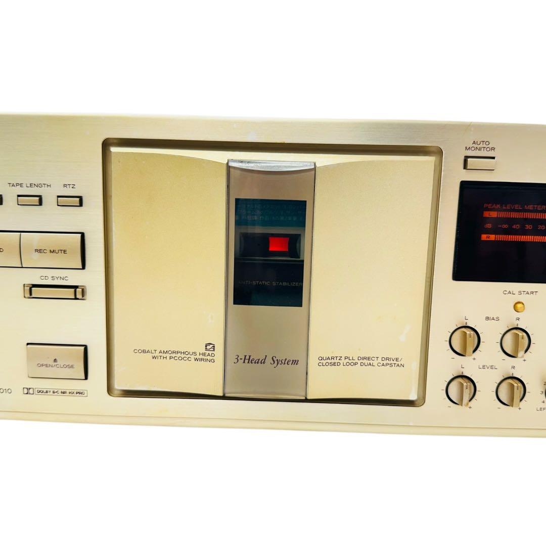 TEAC カセットデッキ　V-7010