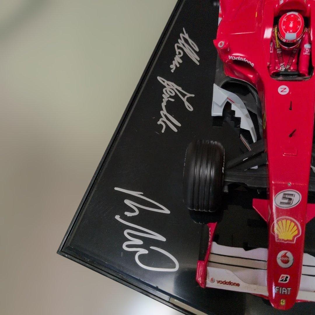 フェラーリ248F1 サイン入りモデルカー