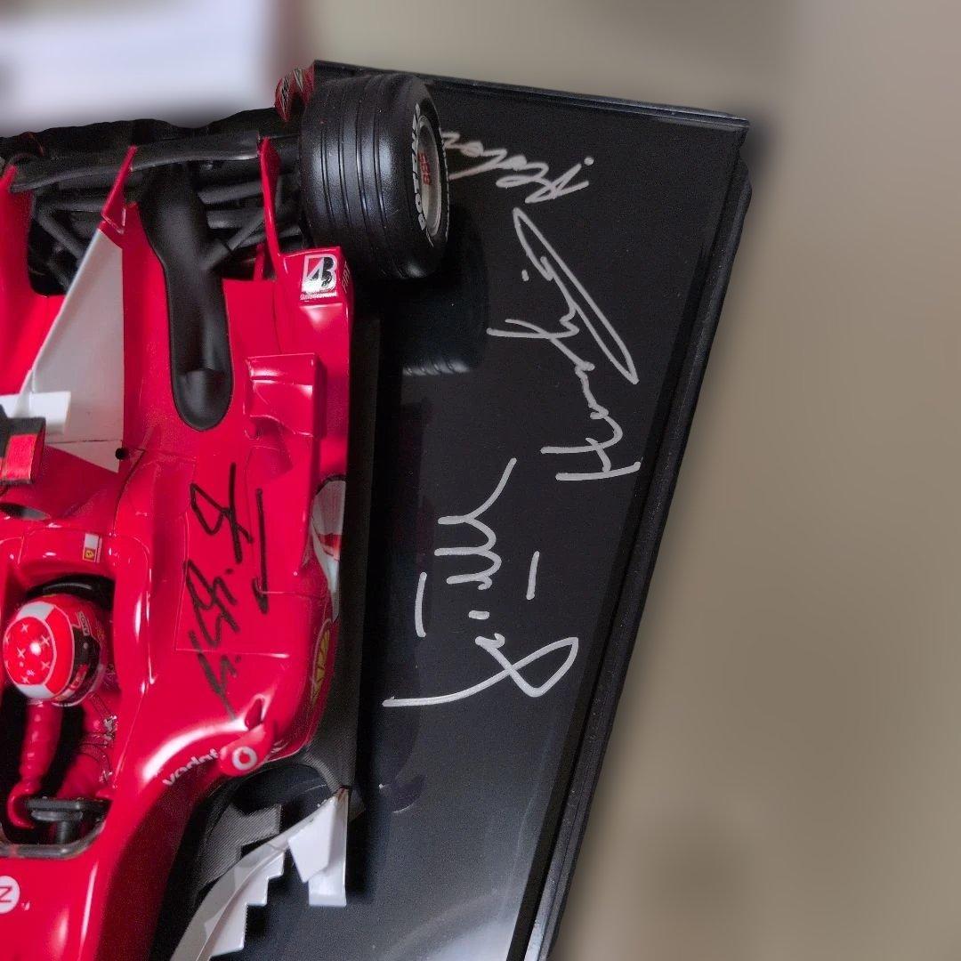 フェラーリ248F1 サイン入りモデルカー