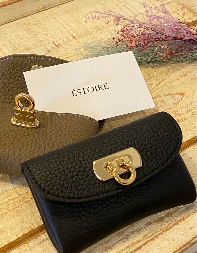 高級ハイブランドにも使用されてる本革　ミニ財布　ブラック